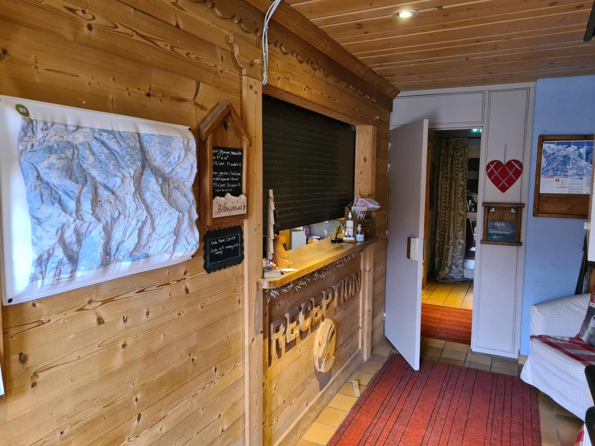 Longefoy Hotel Et Appart'Hotel Restaurant L'Adray מראה חיצוני תמונה